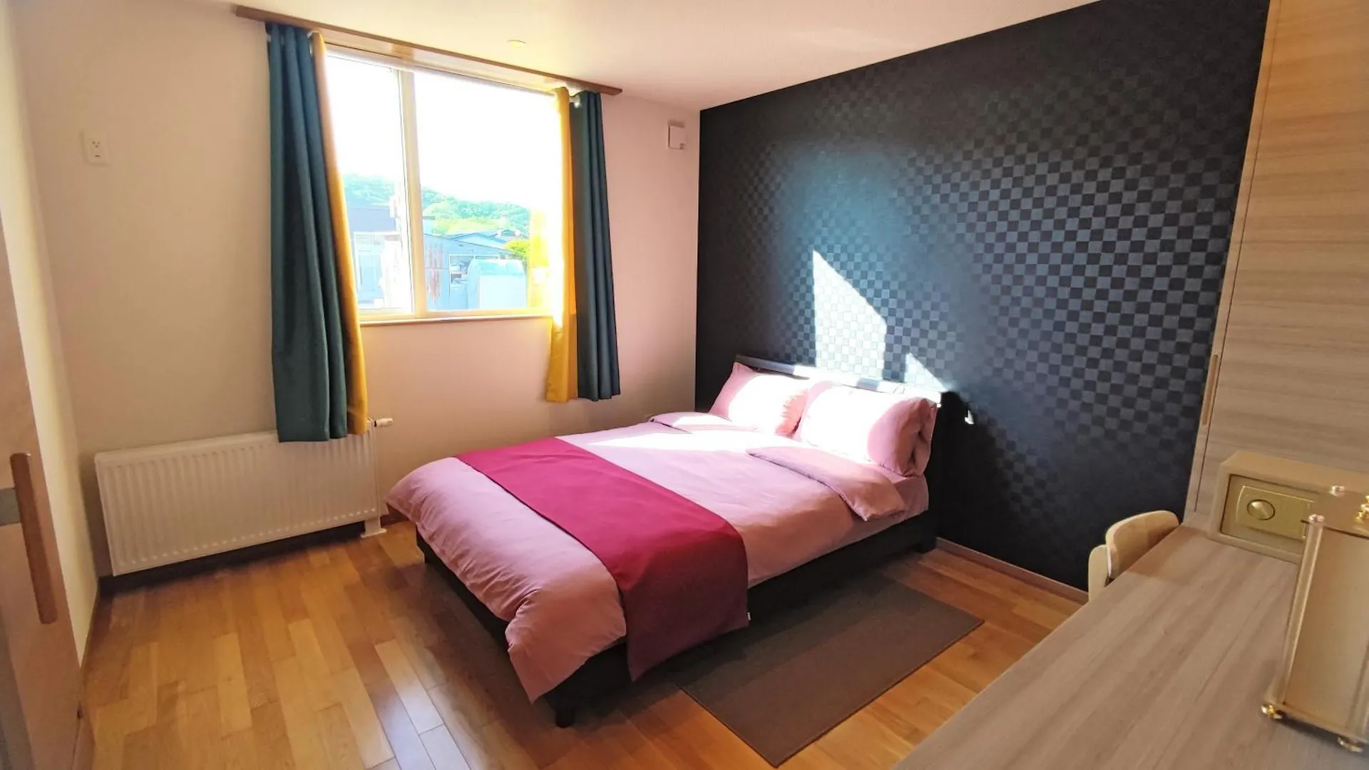 Guest house White House Onsen Guesthouse Shiraoi