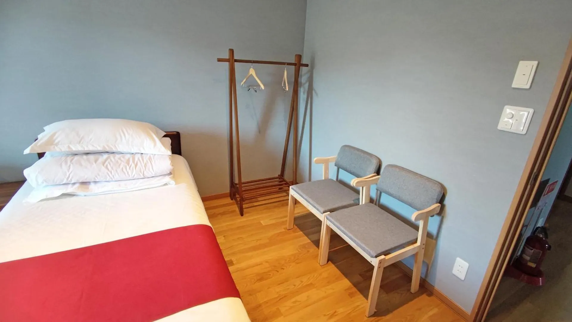 White House Onsen Guesthouse Shiraoi 0*,  Japan