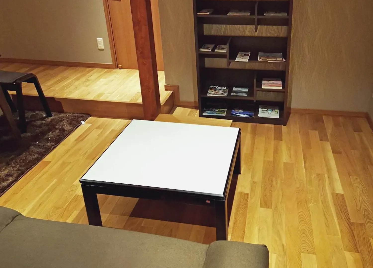 White House Onsen Guesthouse Shiraoi