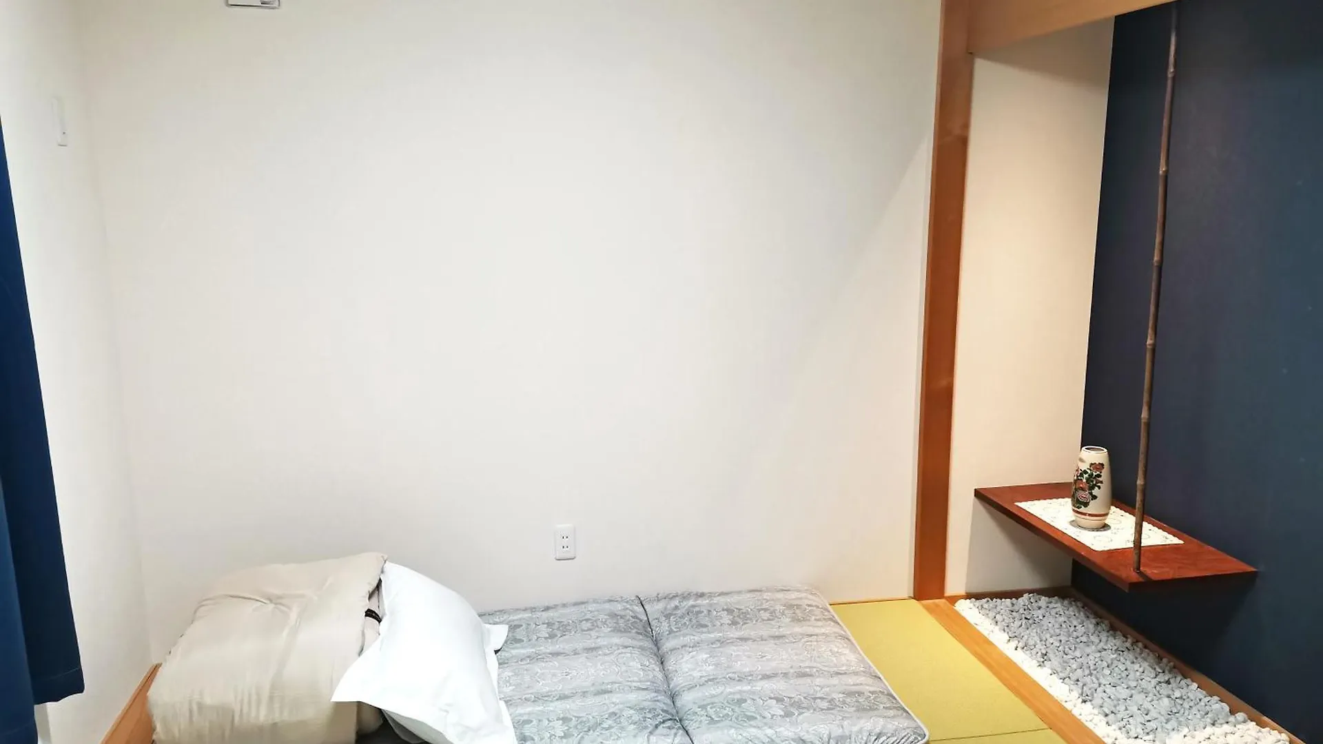 White House Onsen Guesthouse Shiraoi Guest house
