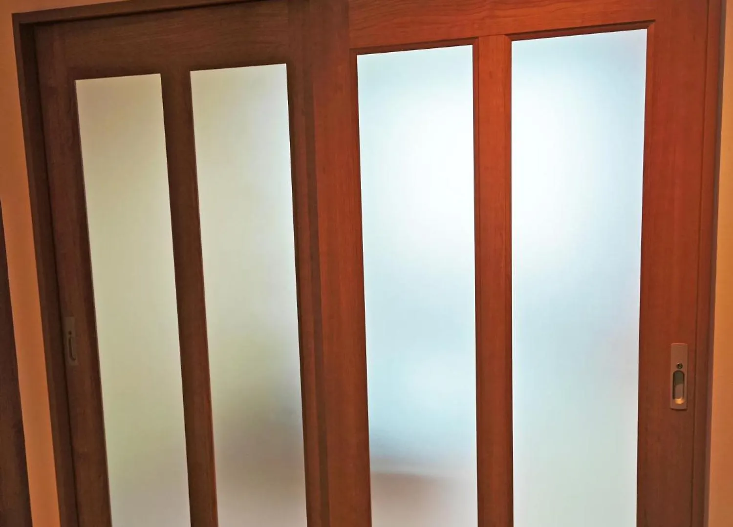 White House Onsen Guesthouse Shiraoi