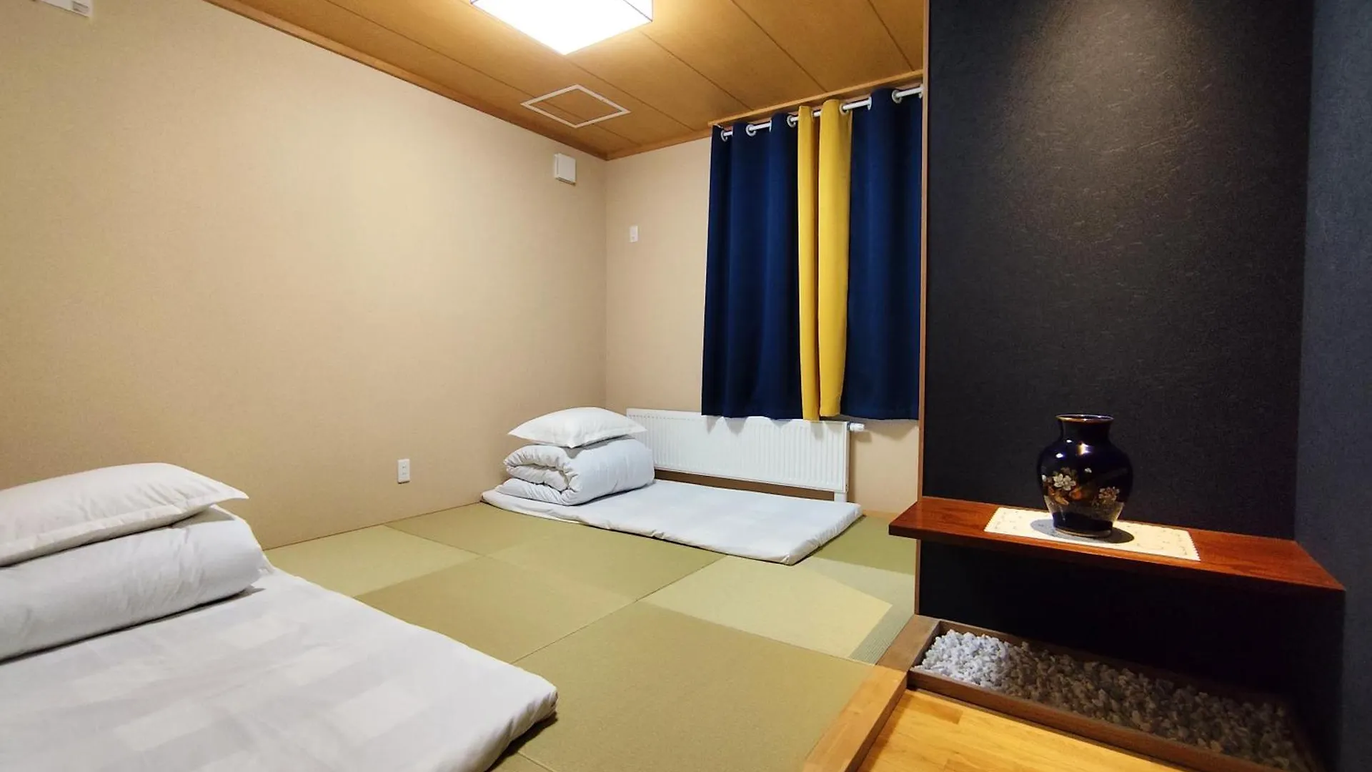 White House Onsen Guesthouse Shiraoi Japan