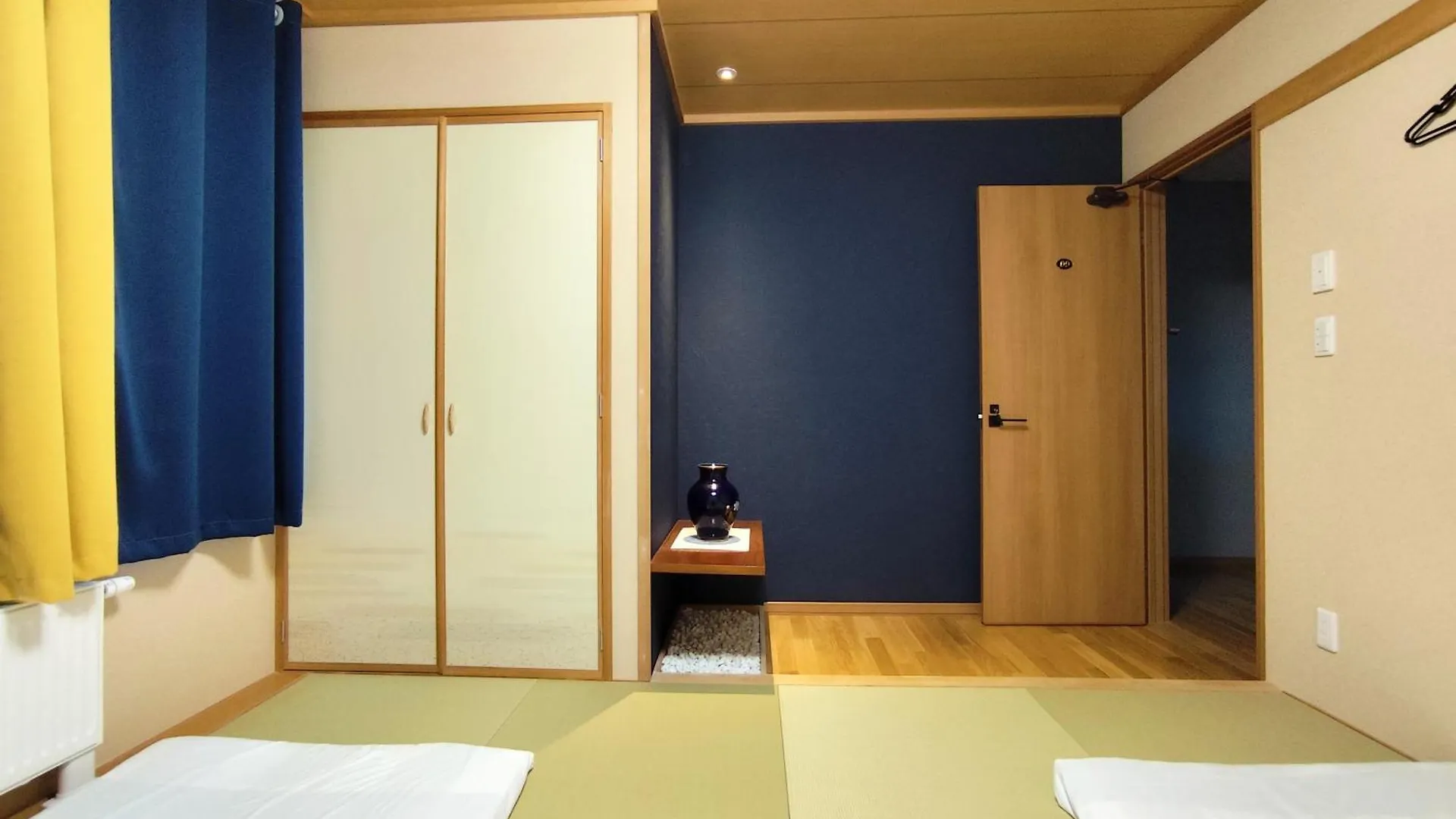 White House Onsen Guesthouse Shiraoi 0*,  Japan