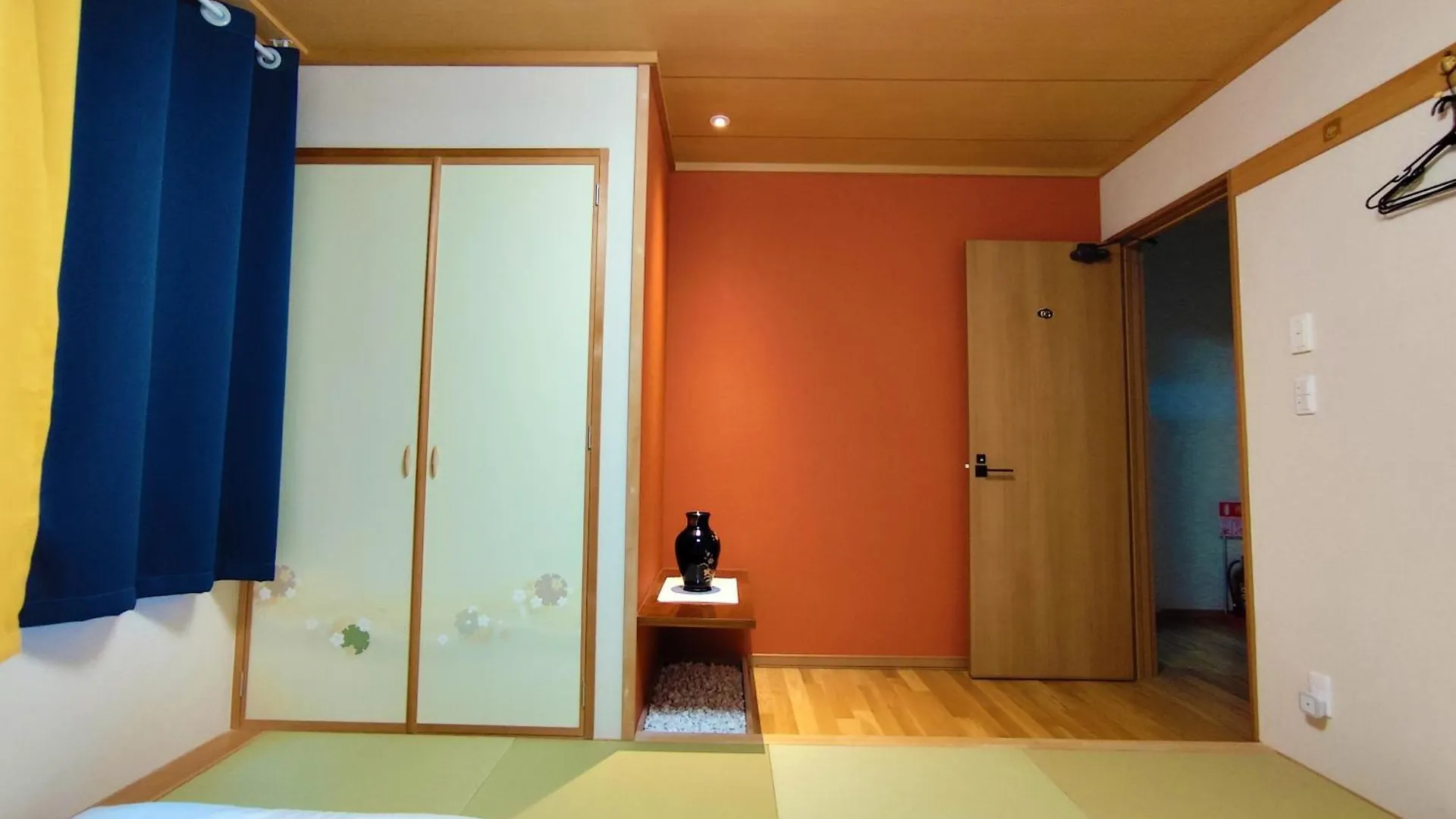 White House Onsen Guesthouse Shiraoi 0*,